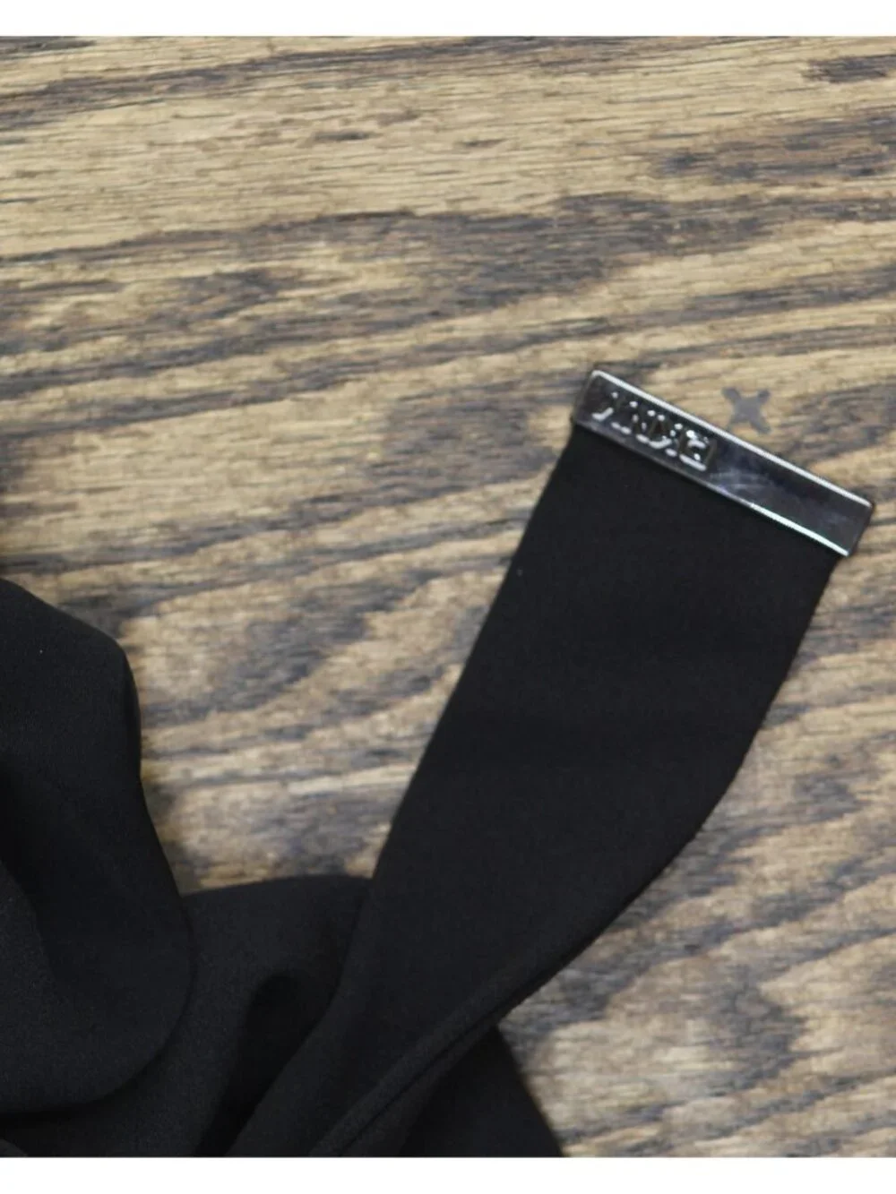 Dkny description minor