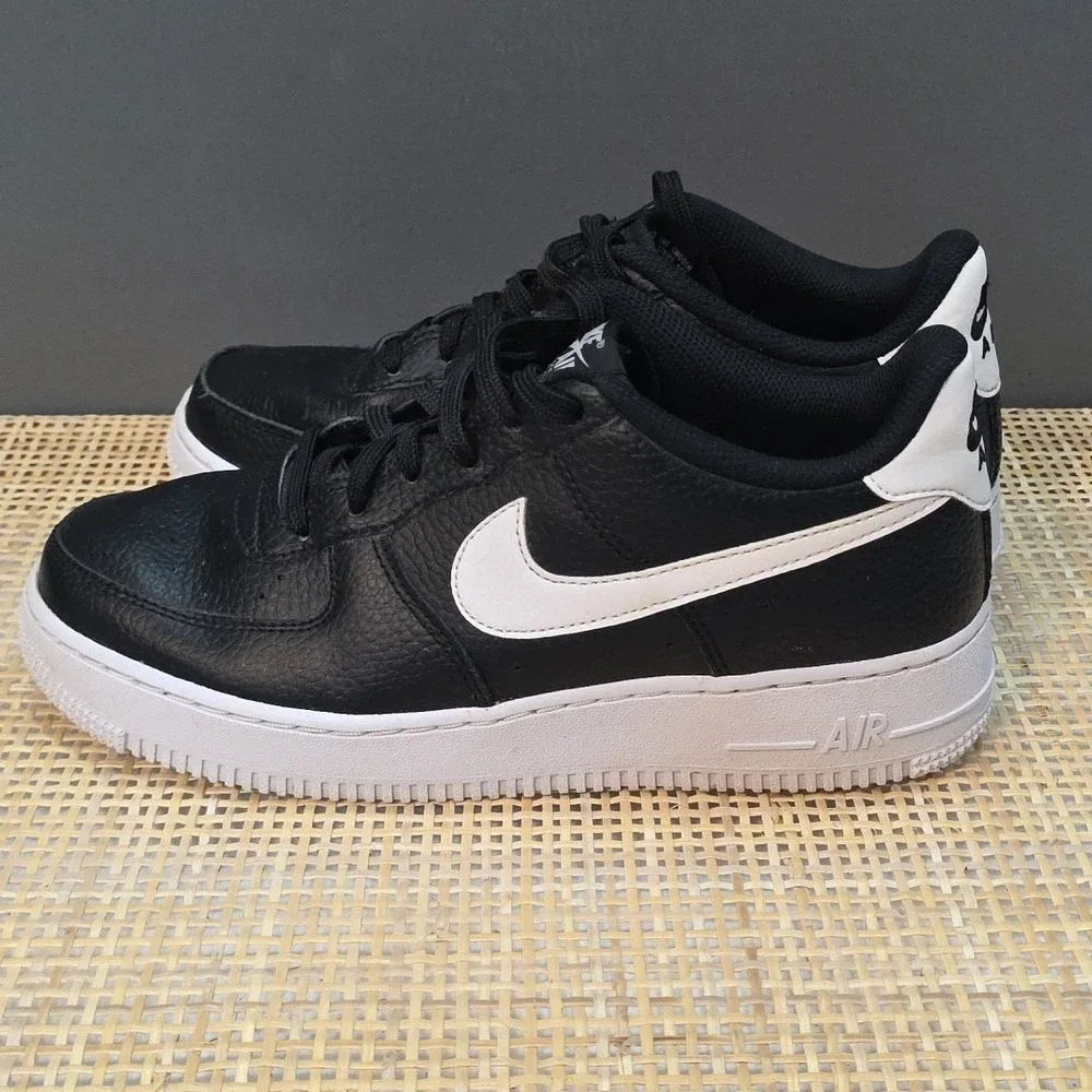 Nike *** very