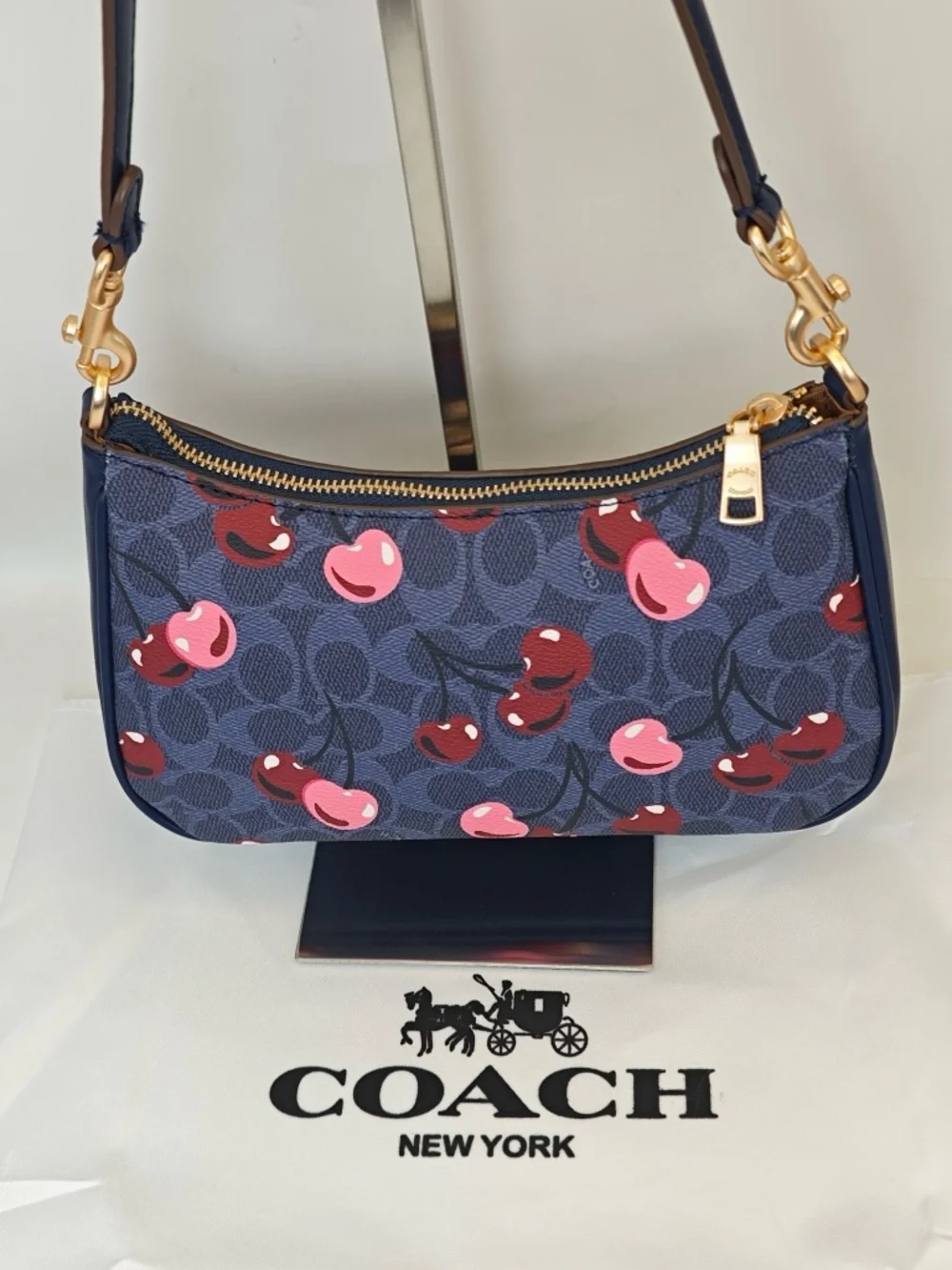 coach shoulder