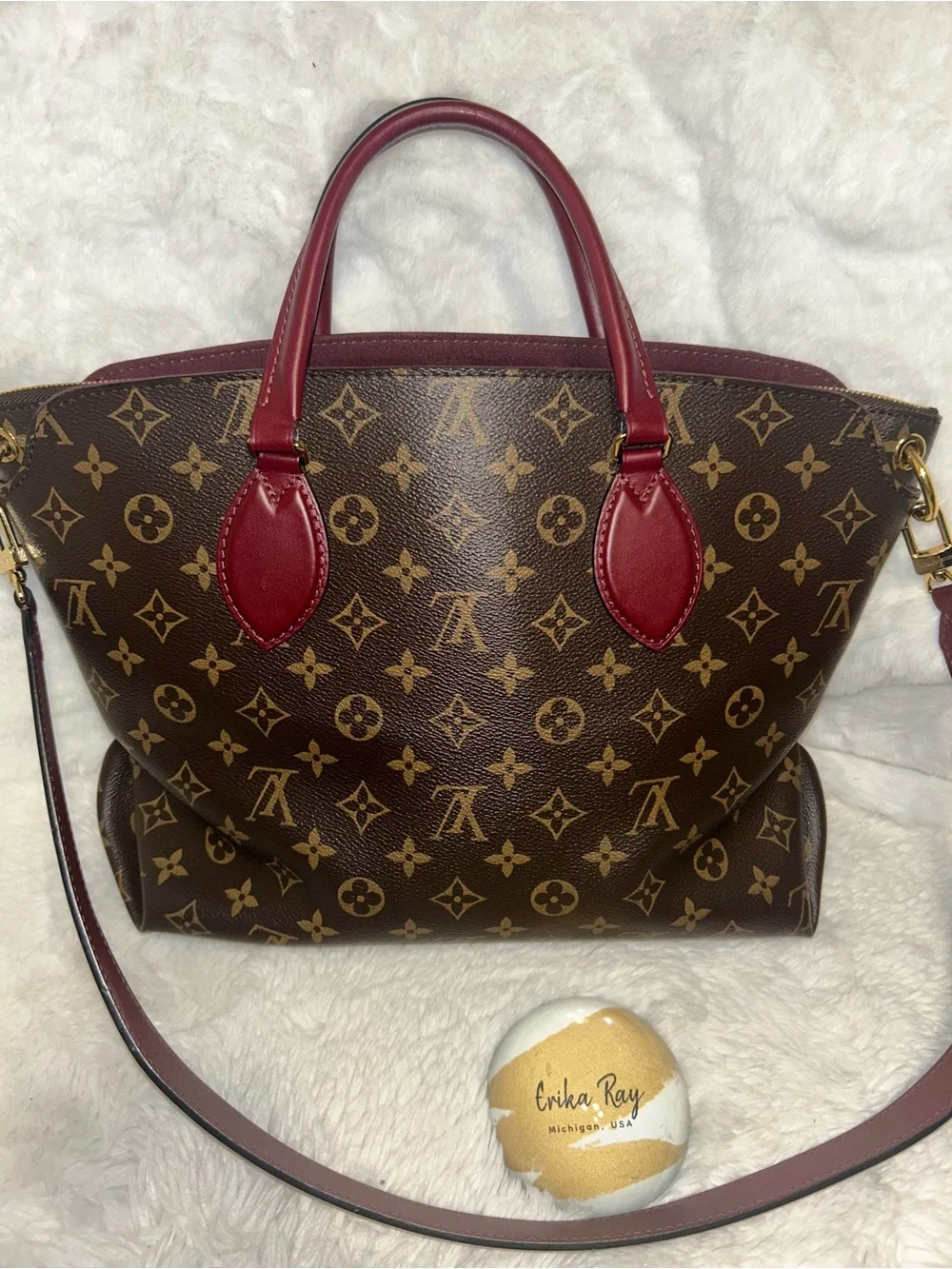 Louis Vuitton 🖤beautiful 🖤comes