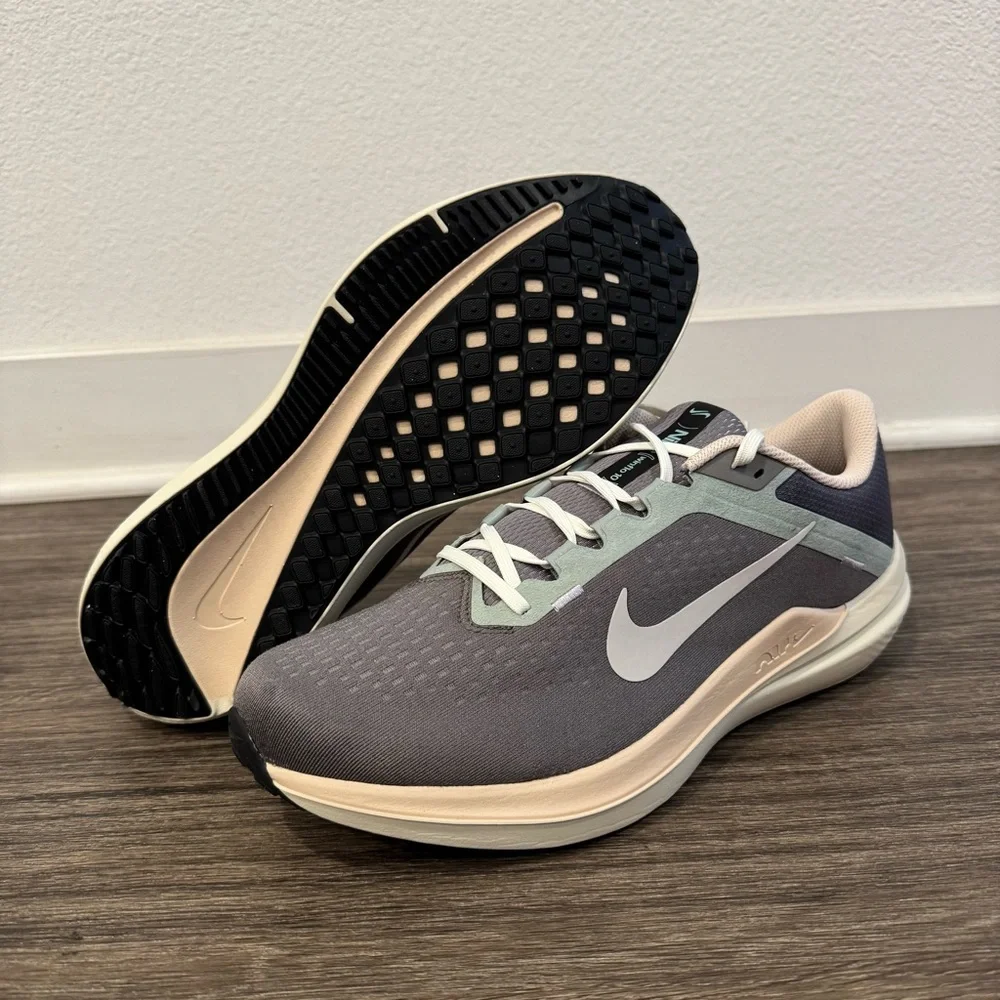 Nike 10 box new