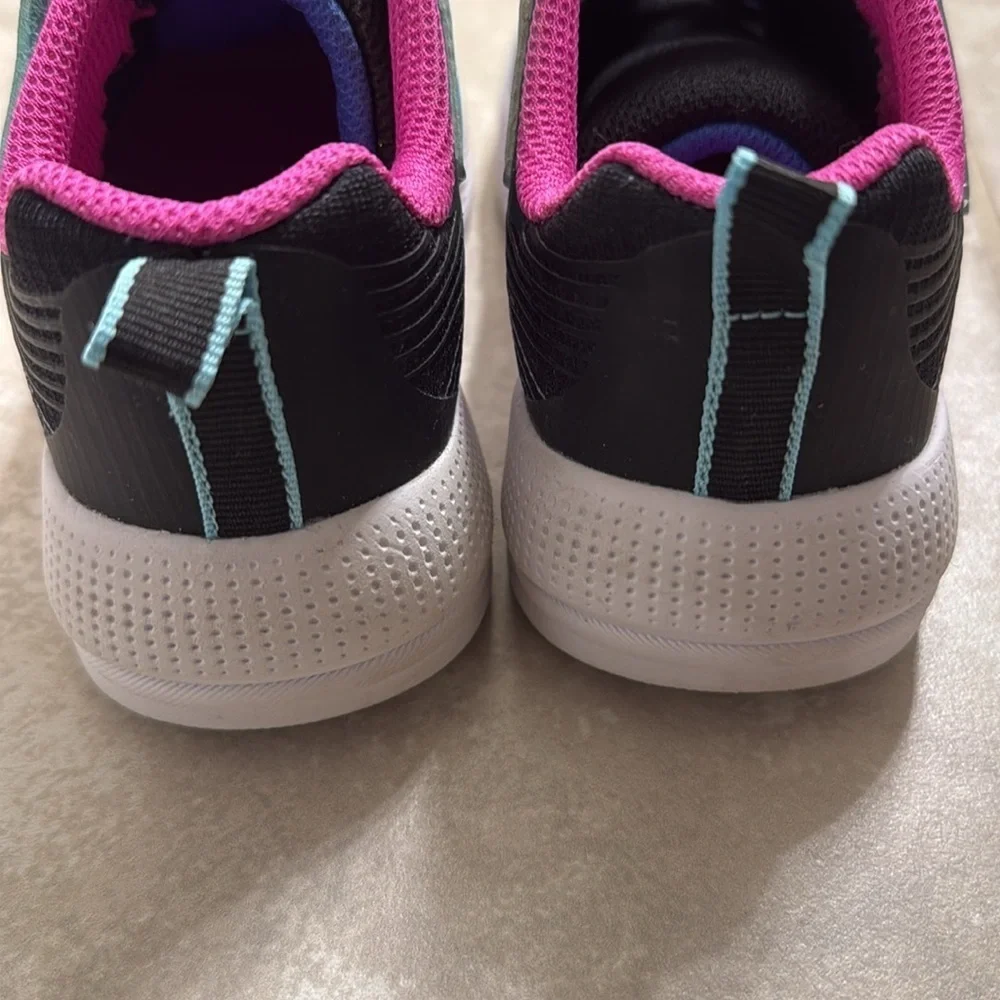 Skechers these stylish