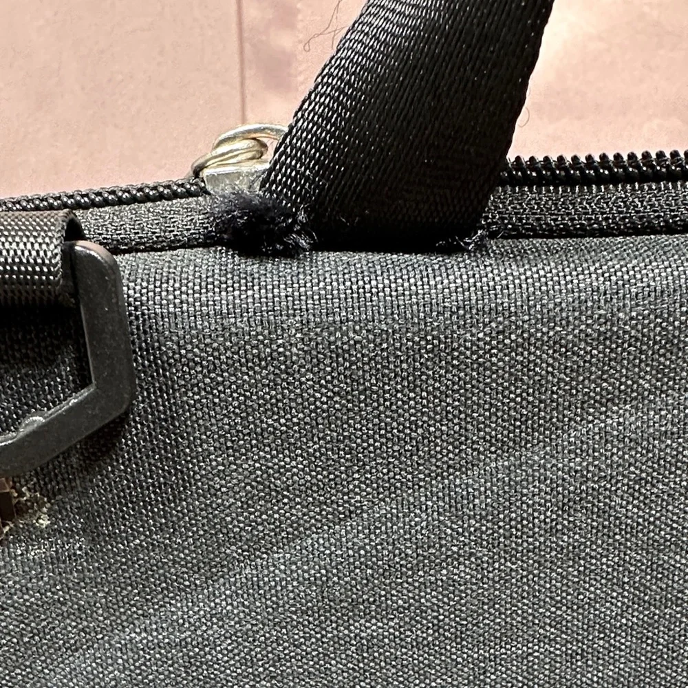 UZBL protective carrying