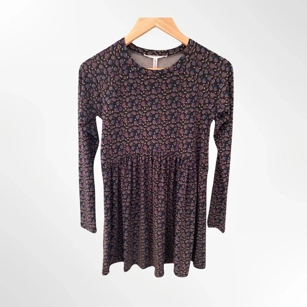 BCBGeneration 31 pullover floral