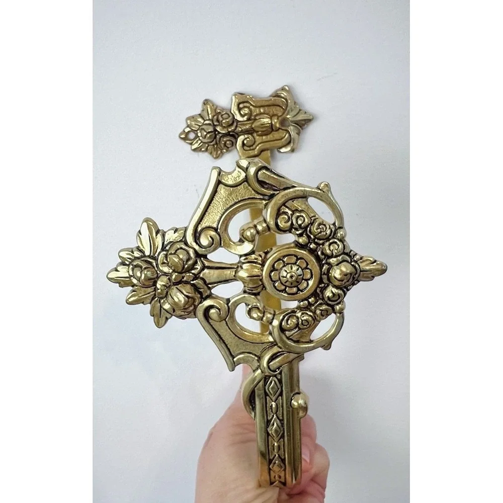 N/A elegant vintage