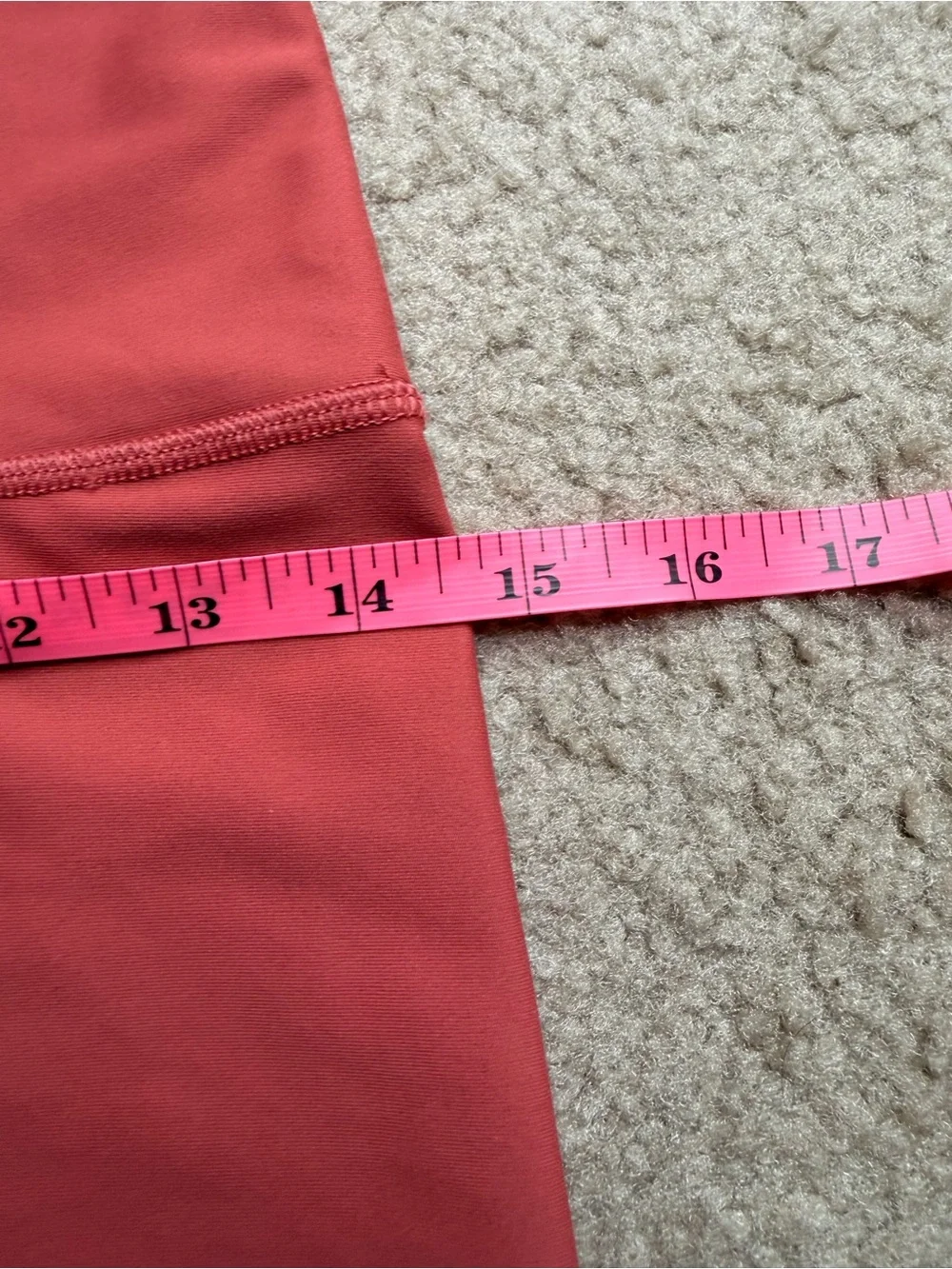 Old Navy Womens Activewear 3in Shorts in Coral Size Medium