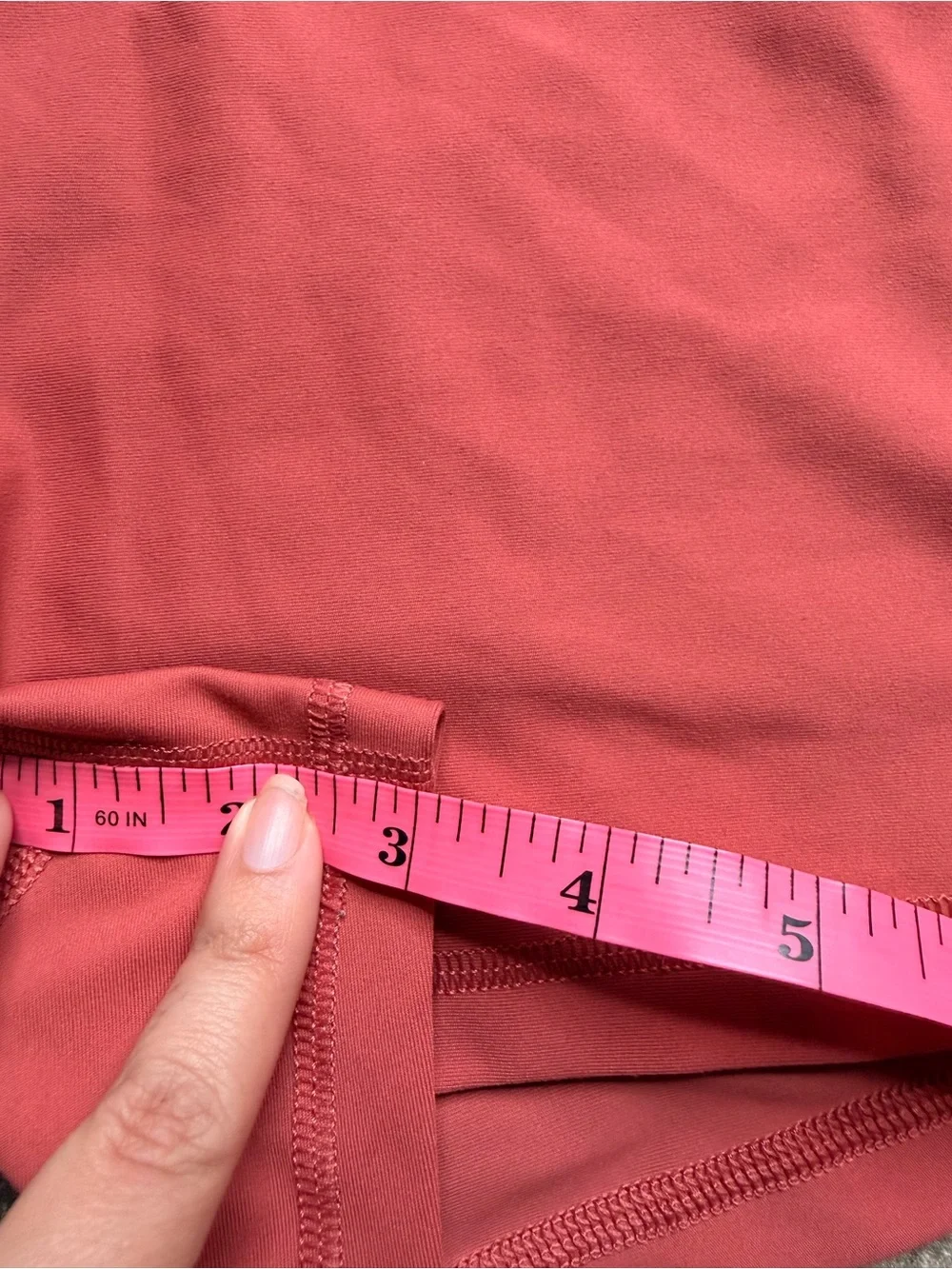 Old Navy Womens Activewear 3in Shorts in Coral Size Medium