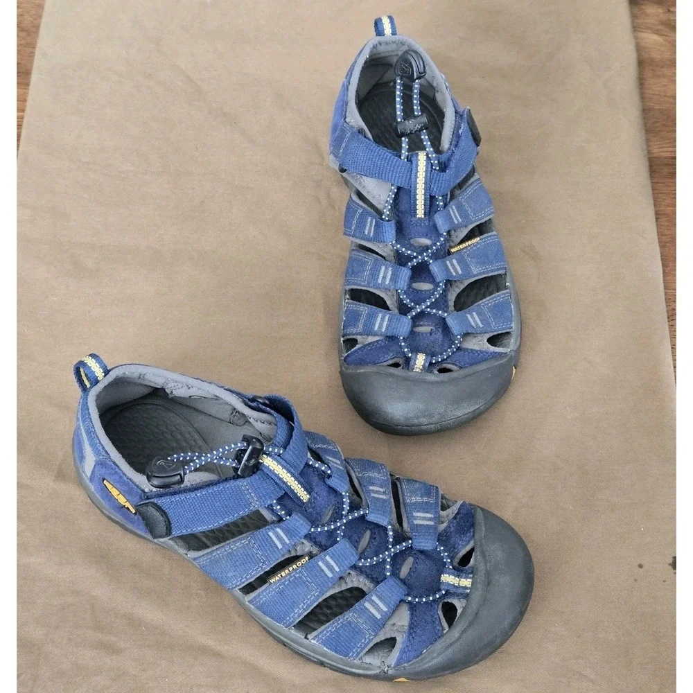 KEEN Newport H2 Sandals Blue Waterproof Hiking Sport Trail Water Big Kids 5 EU37