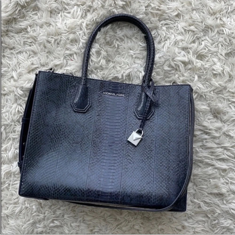 🆕 Michael Kors‎ Mercer Handbag