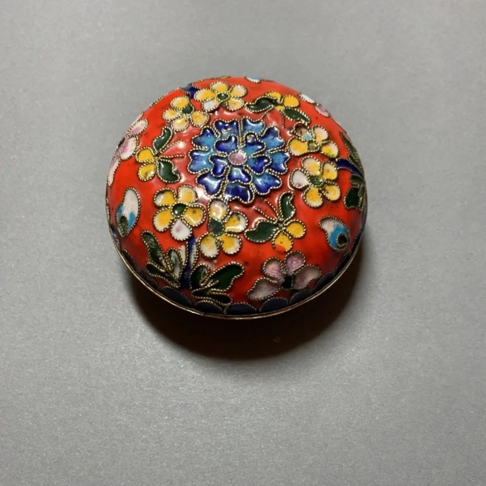 Vintage Chinese Cloisonne red flower blue Circle Trinket Box