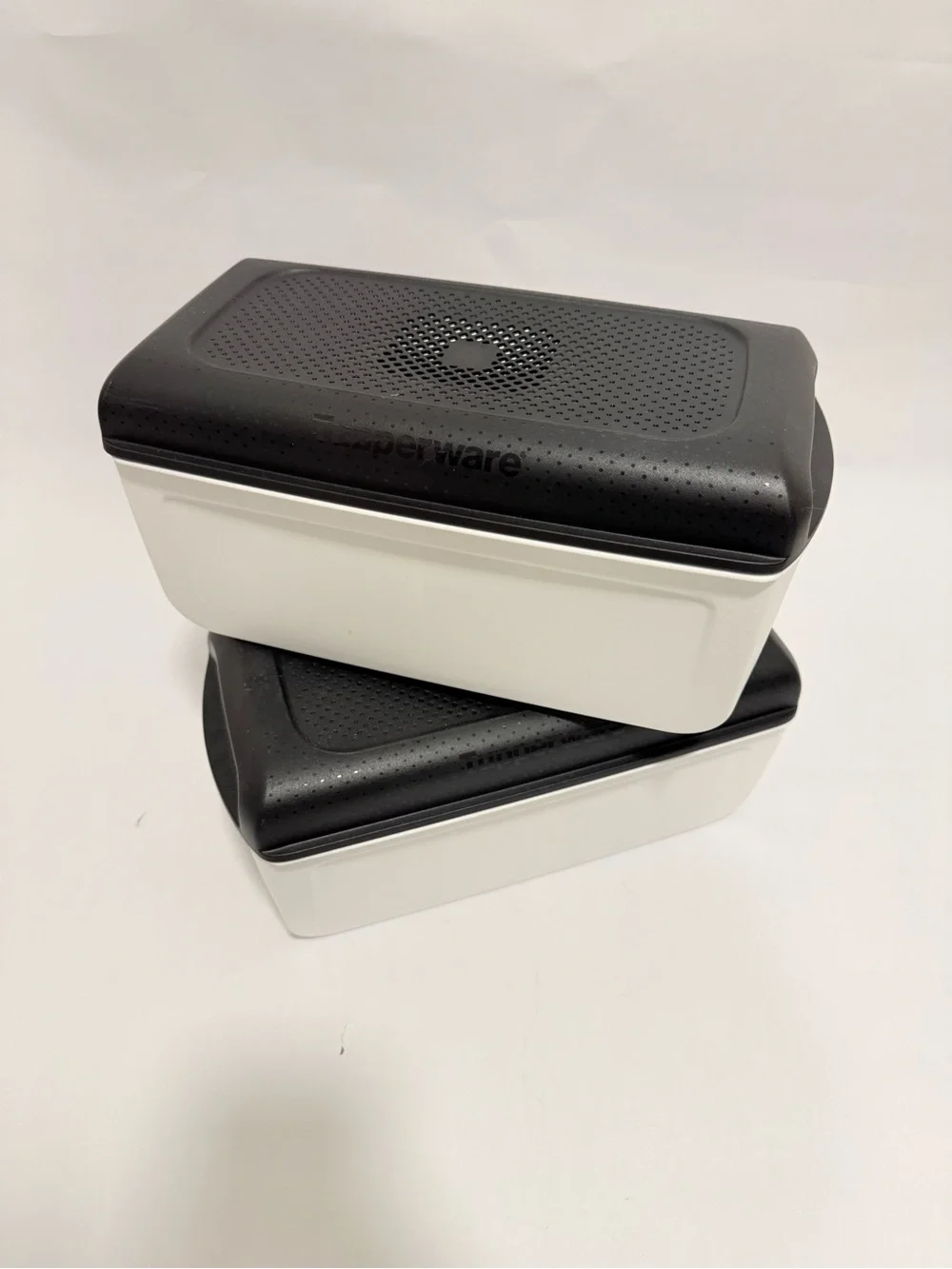 Tupperware BreadSmart Bread Keepers Junior Black & White 2