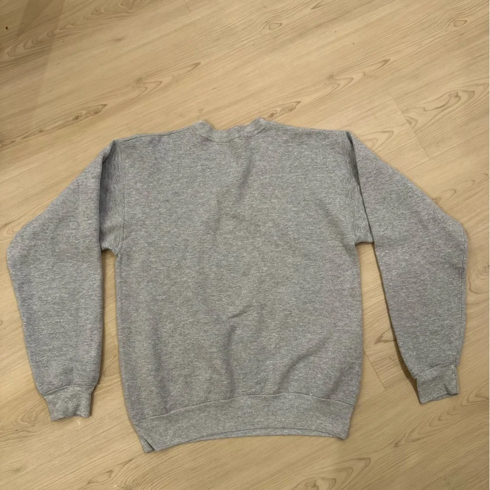 Disneyland oversized grey crew long sleeves sweat shirt top