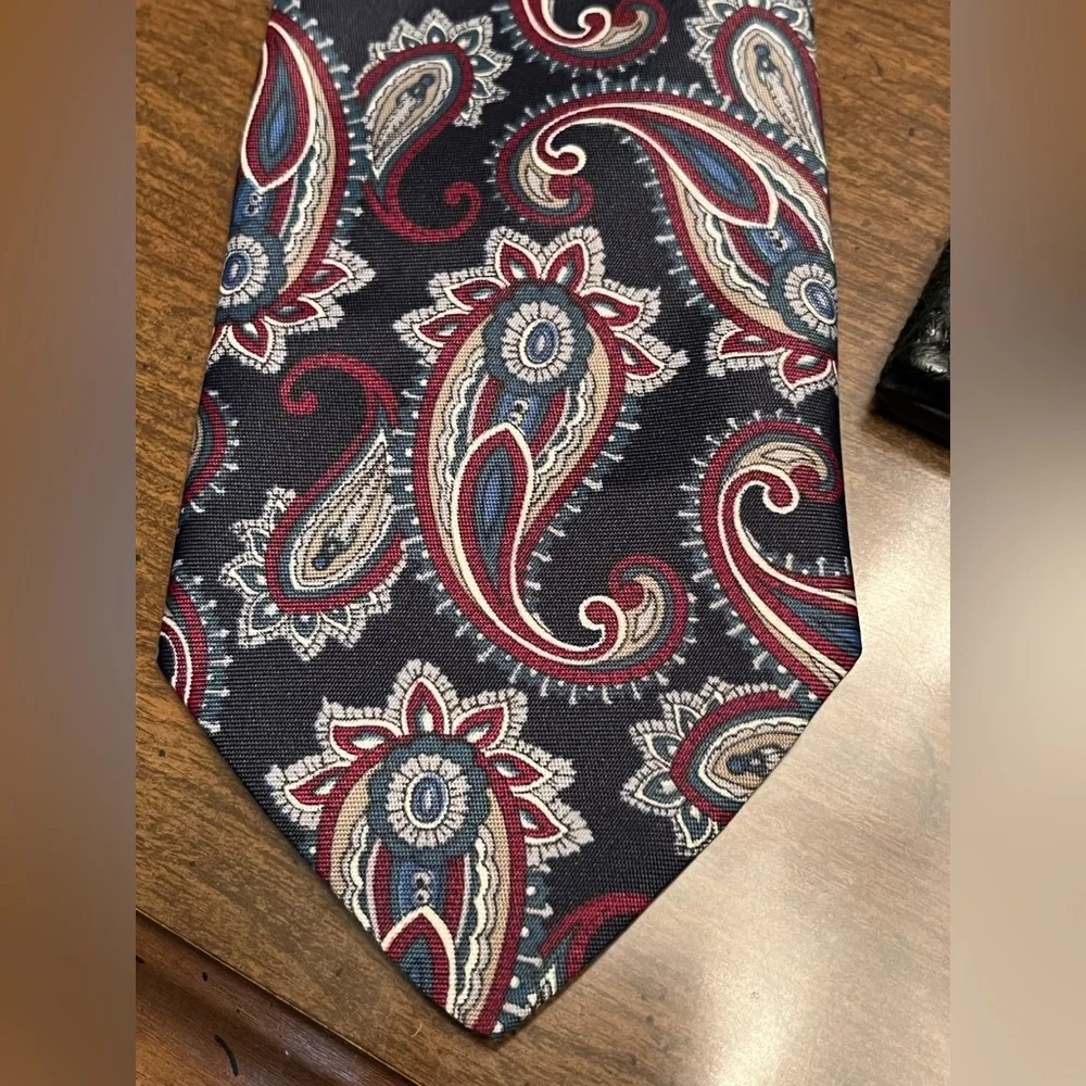 Haggar 57” Paisley Tie