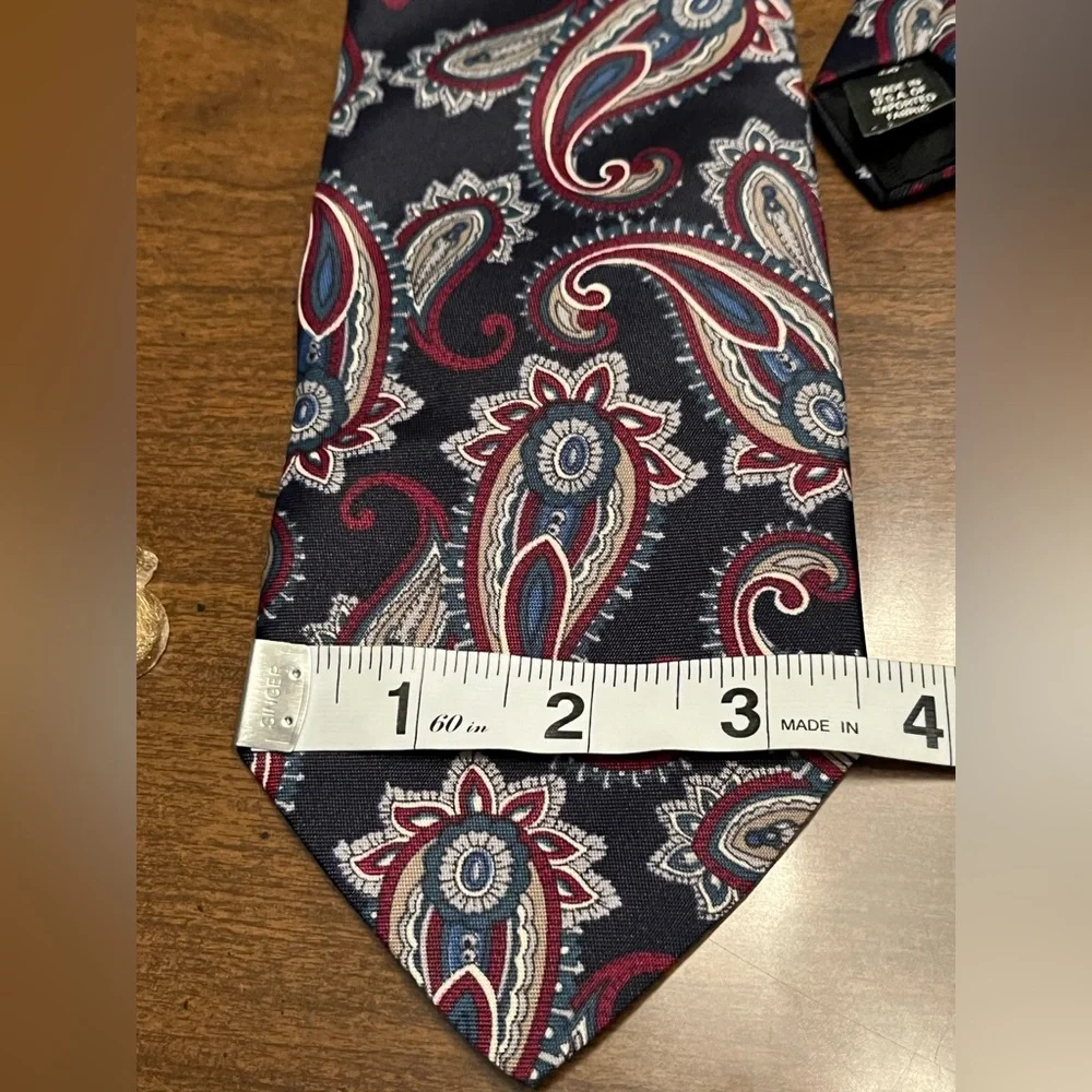 Haggar 57” Paisley Tie