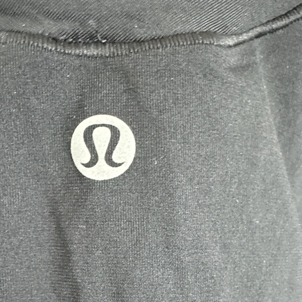 Lululemon cropped tank 6