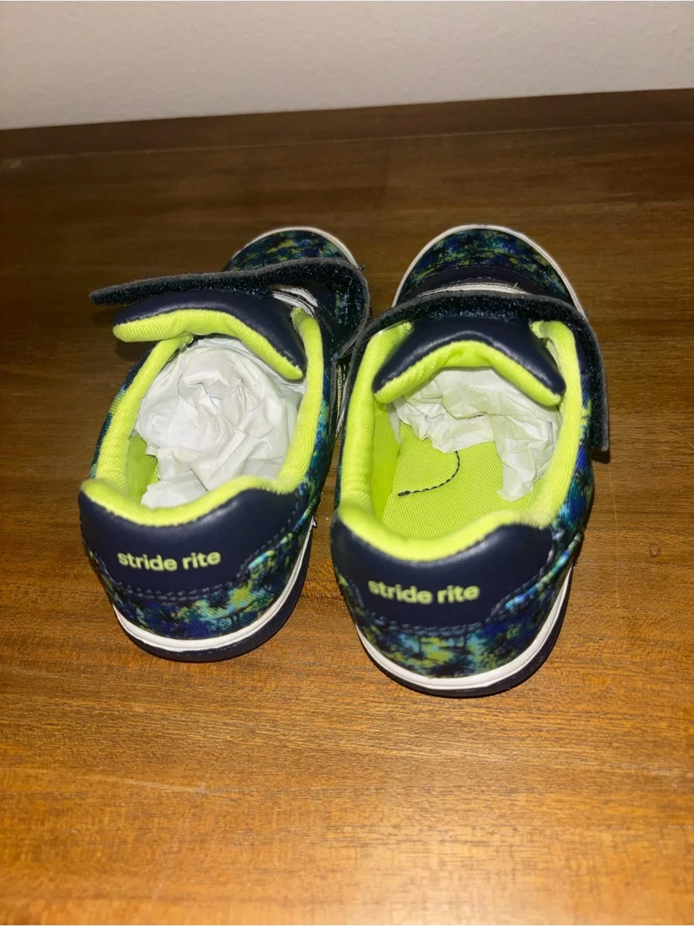 Stride Rite fun palm