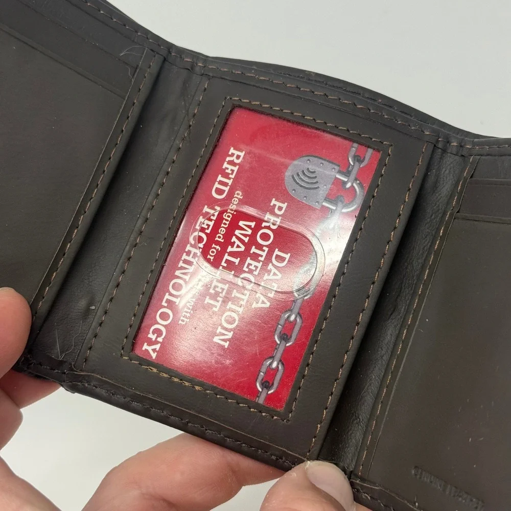 Dickies genuine trifold