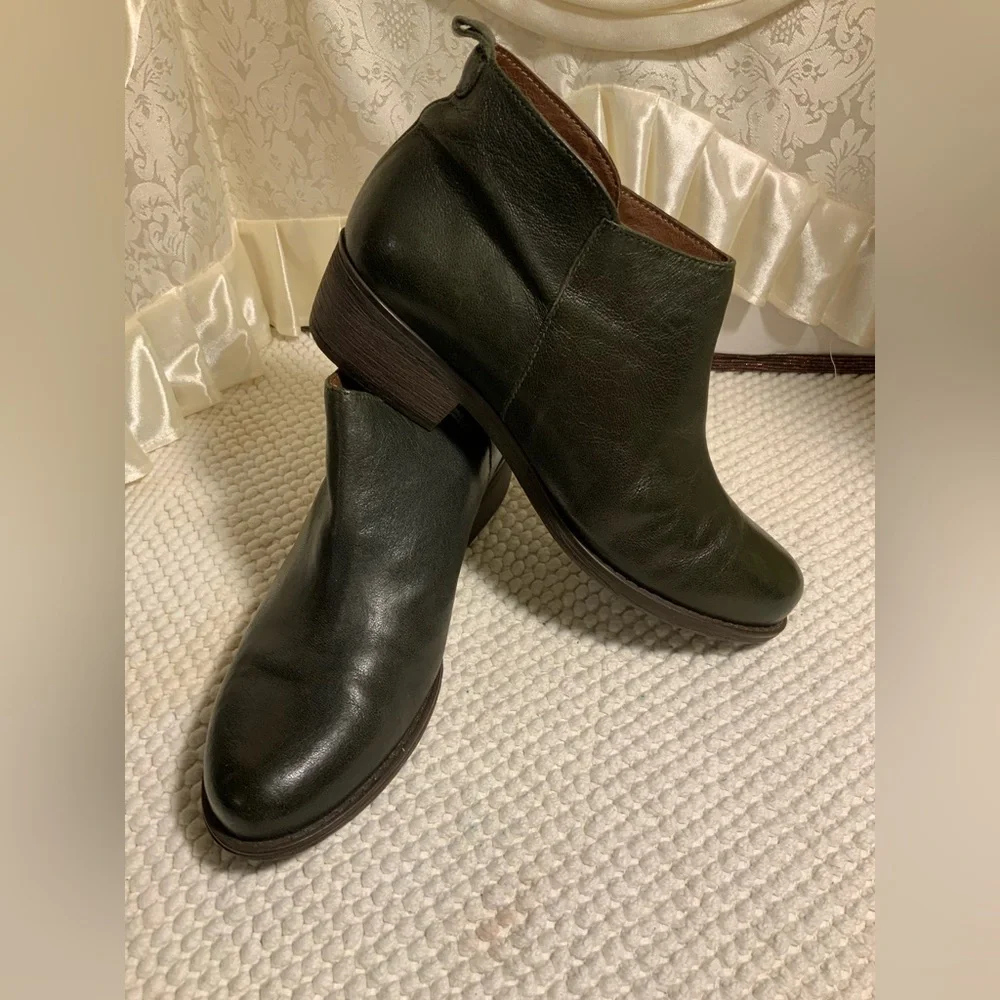 ERIC MICHAEL LEATHER BOOTIES