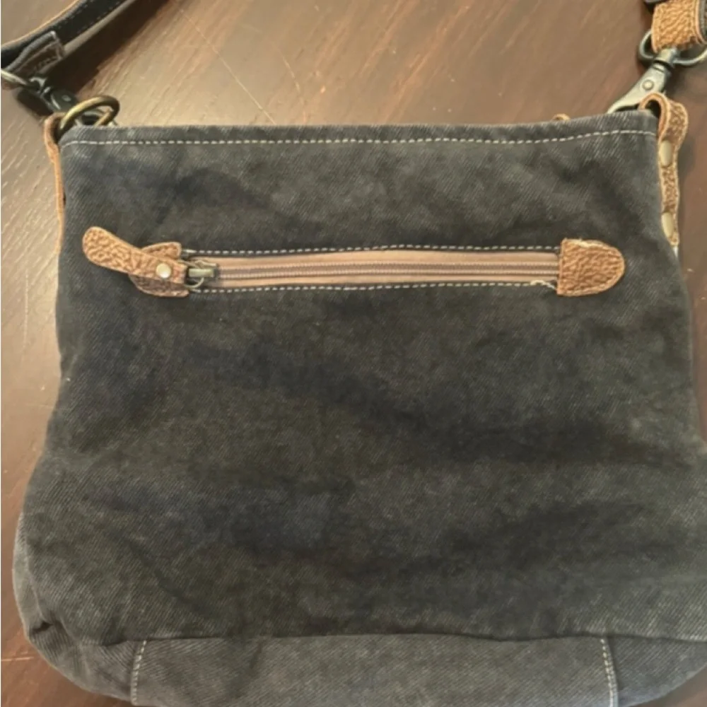 Myra Bag elevate your