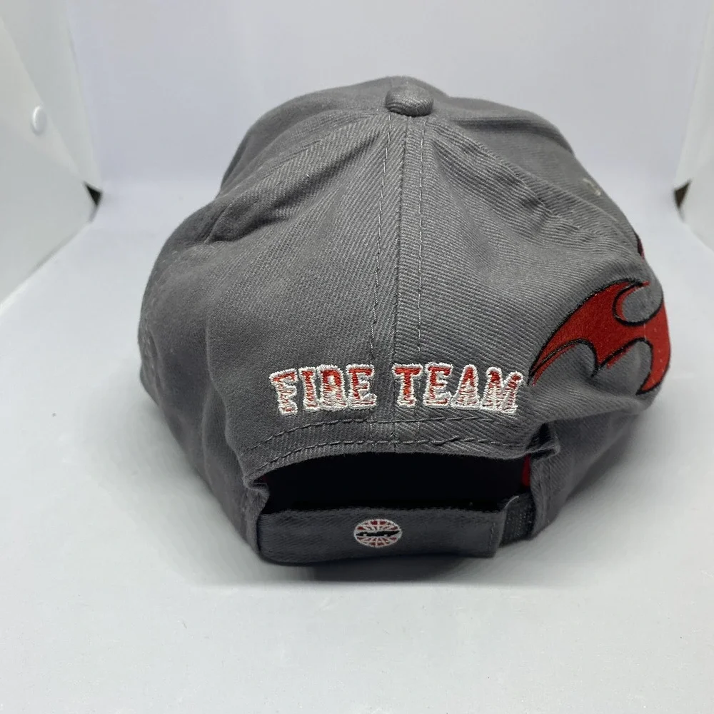 BRISTOL MOTOR SPEEDWAY FIRE‎ TEAM RACING FLAMES BALL CAP TRUCKER HAT GRAY RED