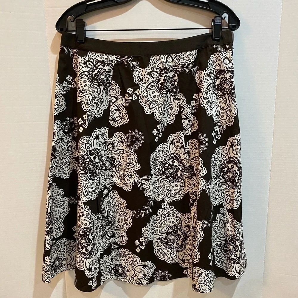 Talbots: 100% Cotton A-Line Pleated Floral Print Business Casual Skirt 10 (NWOT)