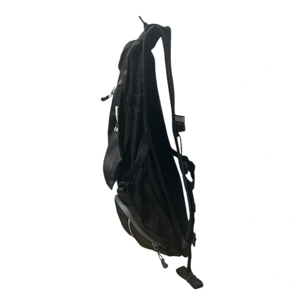 Camelbak stay strapped