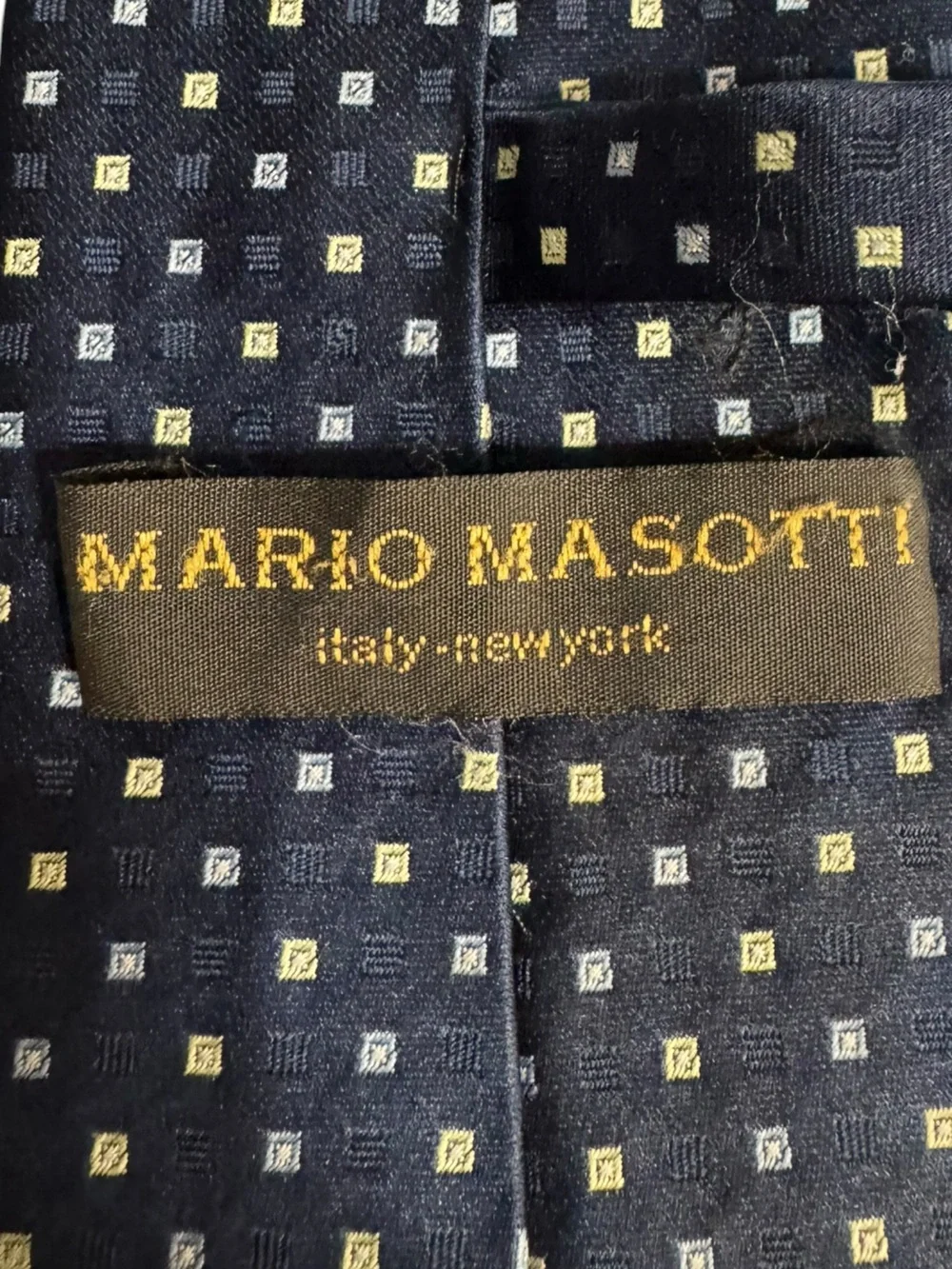 Mario Masotti tie abstract