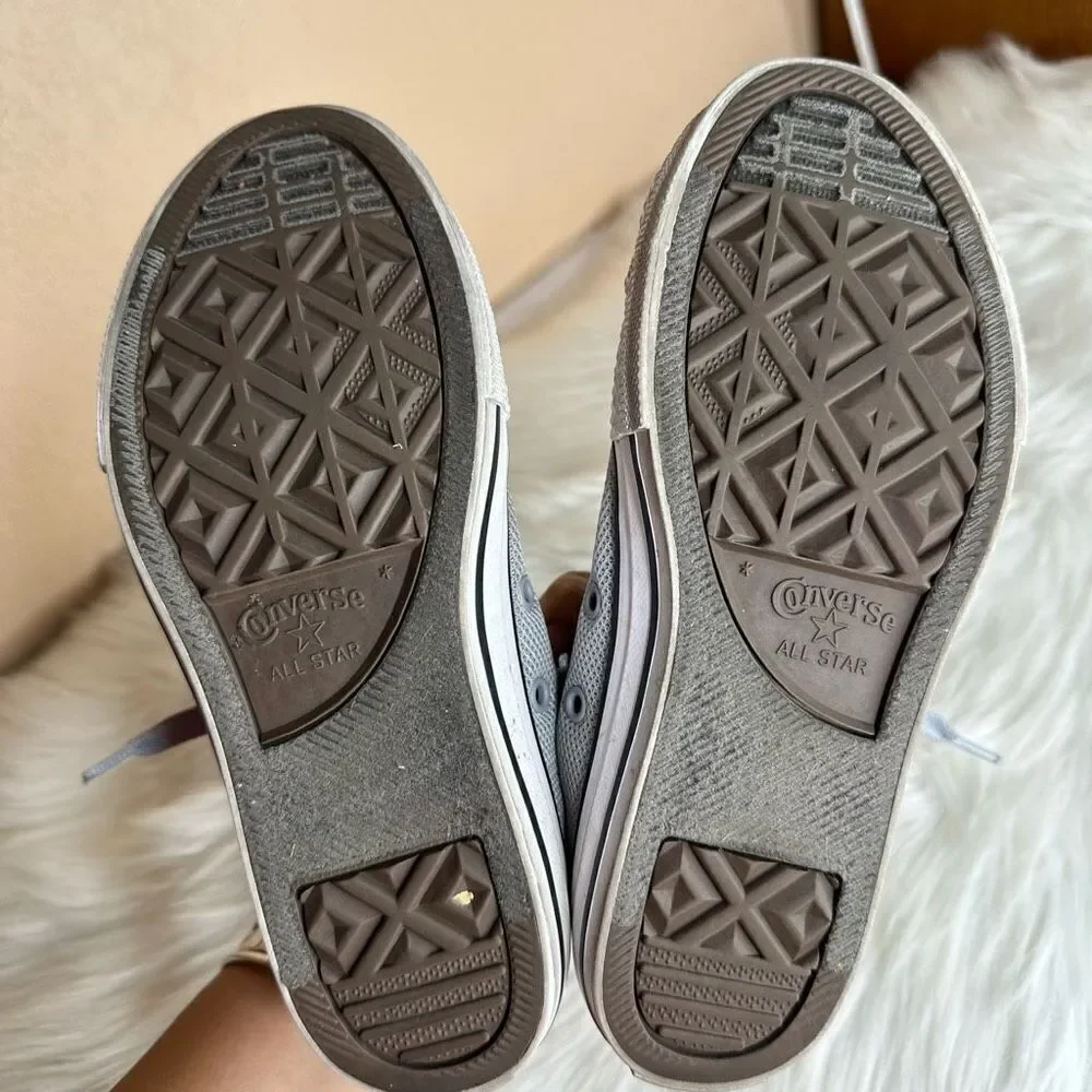 Converse Chuck Taylor All Stars Mid Tops Gray Size 3