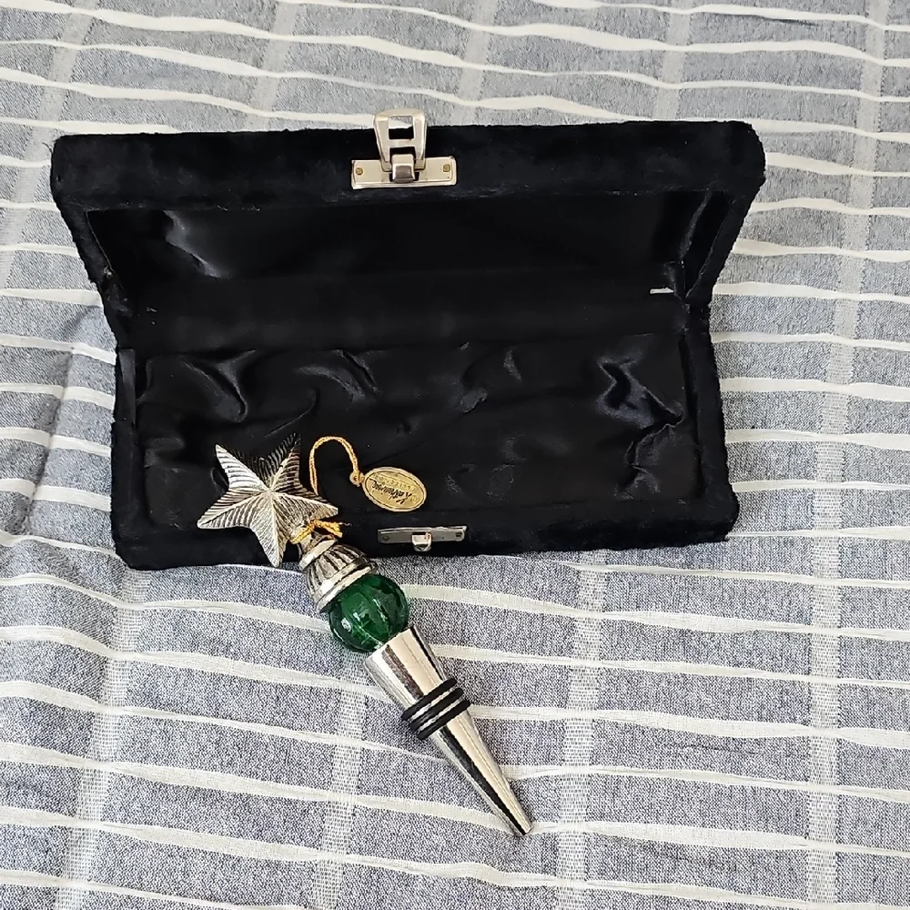 VTG Katherine's Collection Silver Star & Green Jeweled Glass Bead Wine Stopper