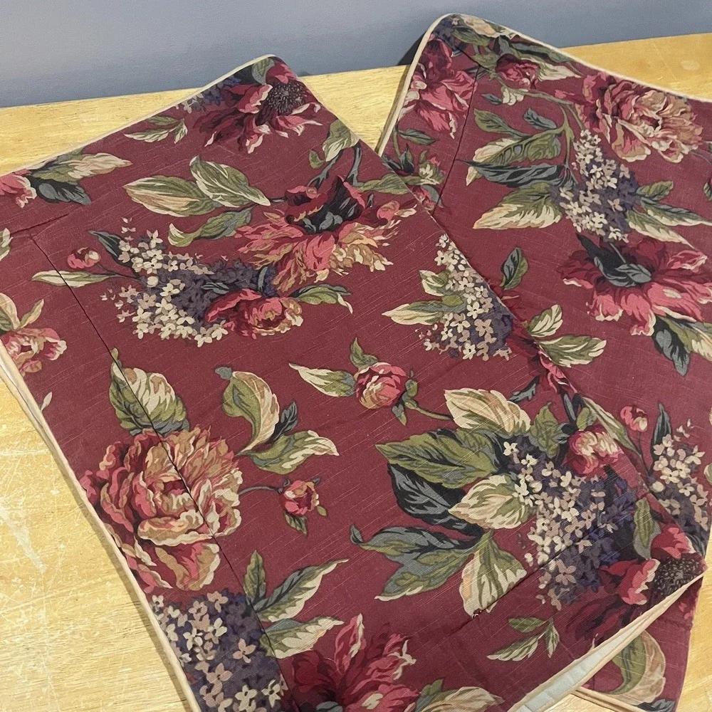 Vtg Croscill Serena Red Pillow Quilted Standard Sham 2 Floral Purple‎ Cottage
