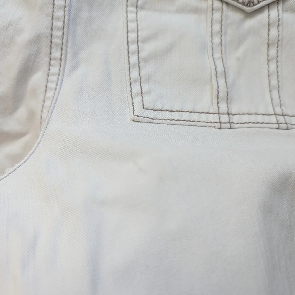 cabi white