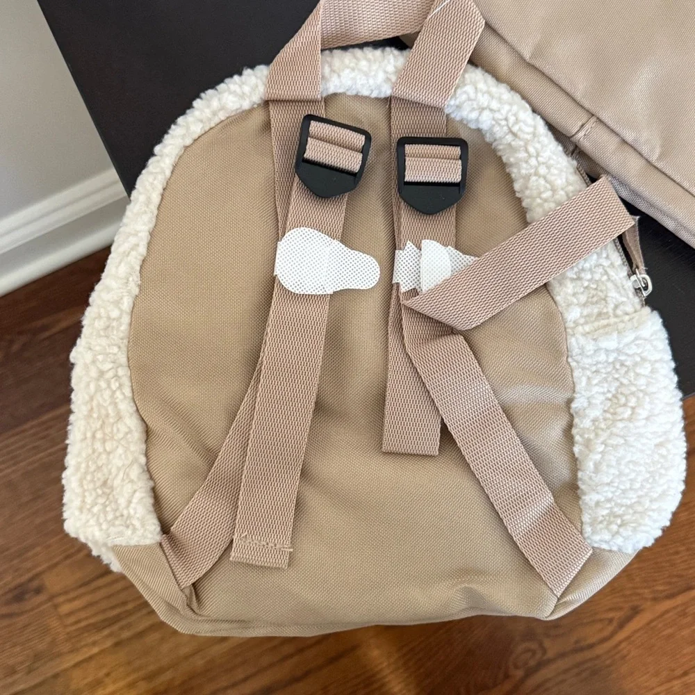 DSW nwt beige