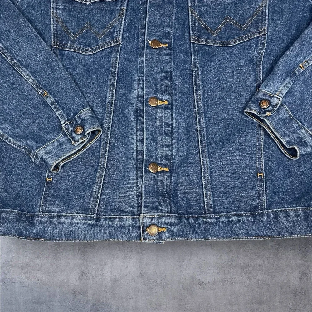 Wrangler denim trucker