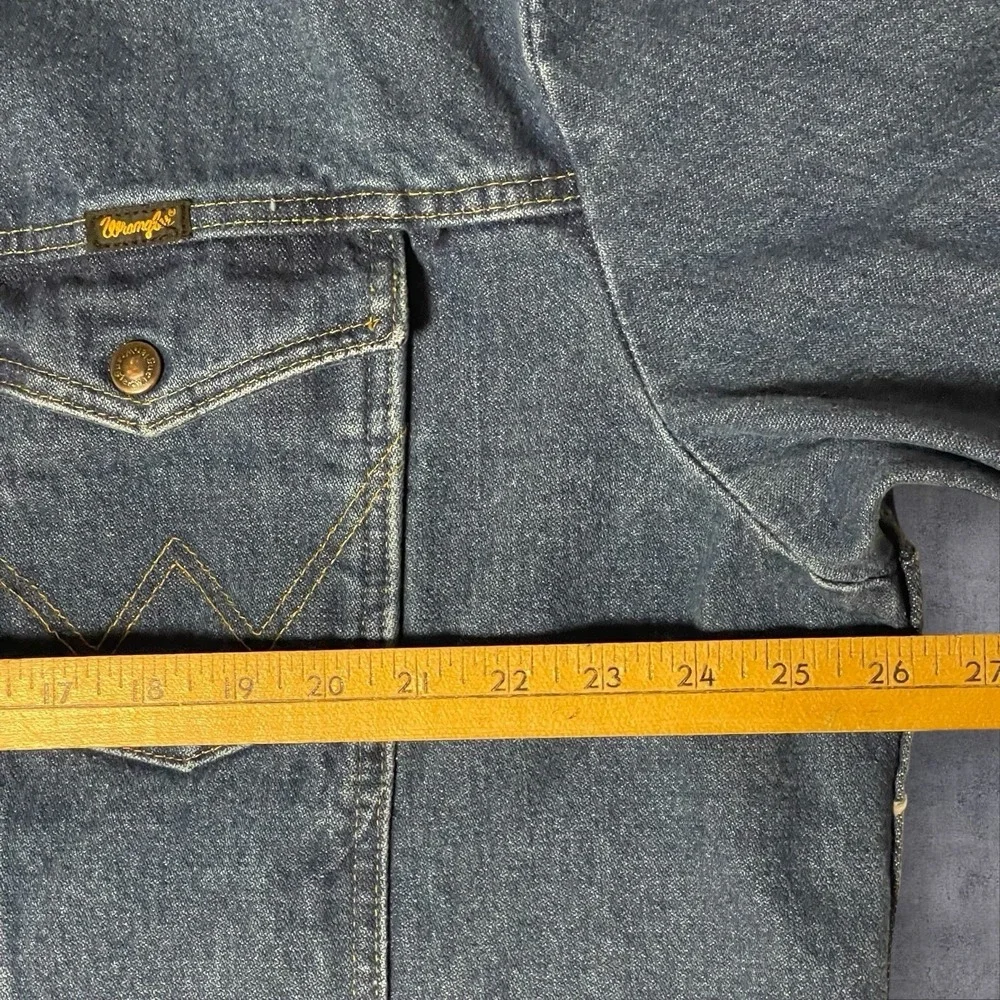 Wrangler denim trucker