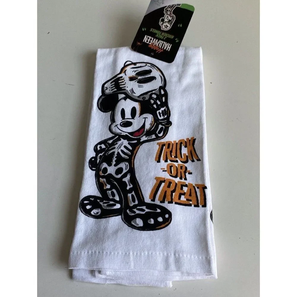 2 Pk Disney Halloween Kitchen Towels Mickey Mouse Trick Treat‎ Skeleton Costume