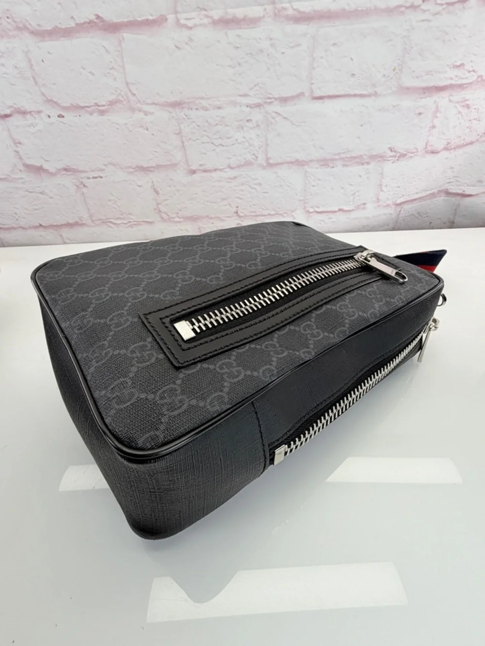 Authentic Gucci Men’s Web Supreme Gg Black Sling Bag