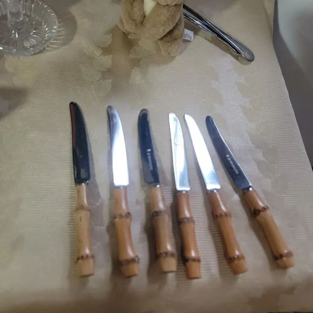 Seki Hamano KK cocktail adds knife