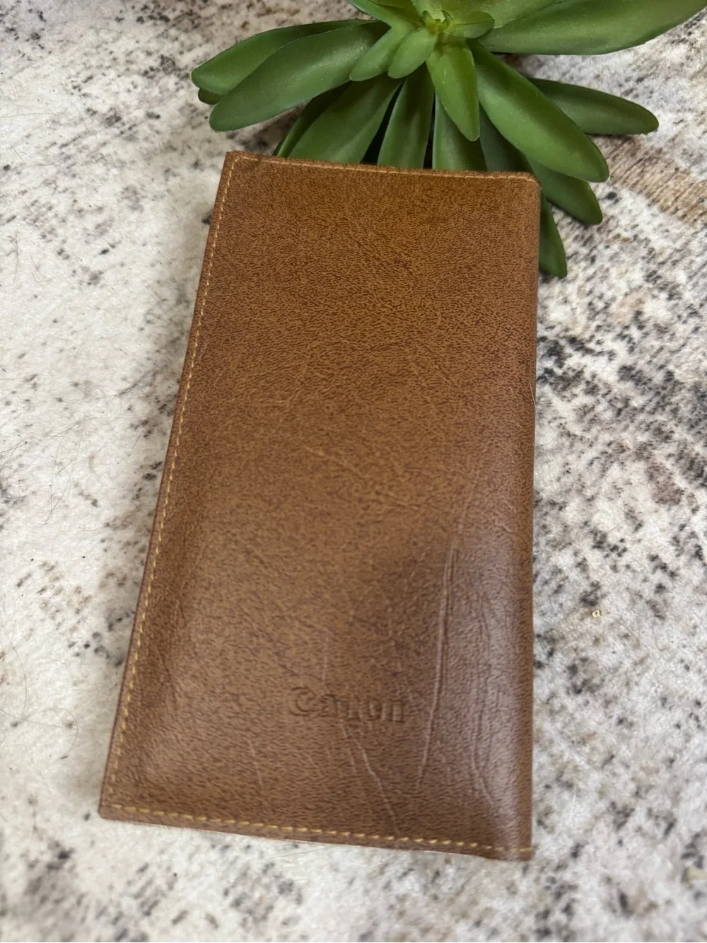 Canon compact checkbook