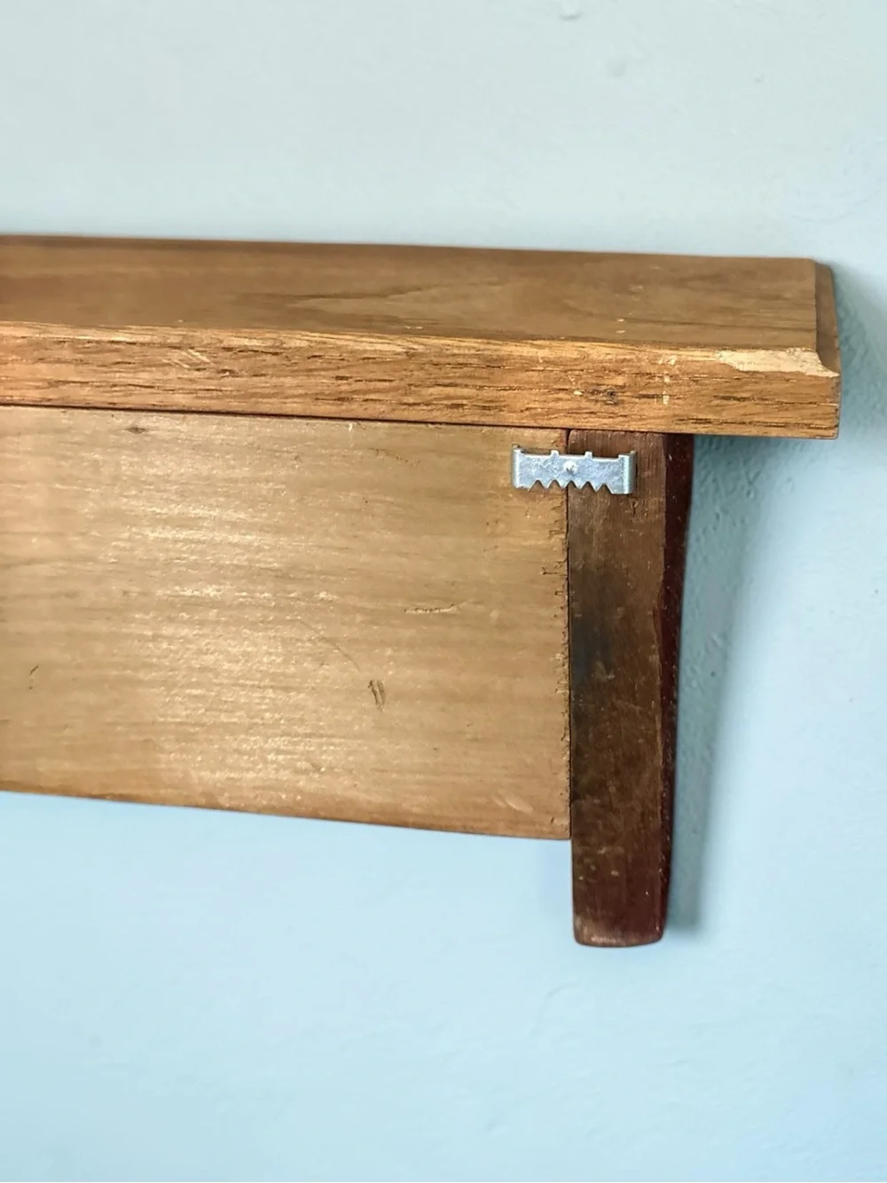 Handmade shelf measures