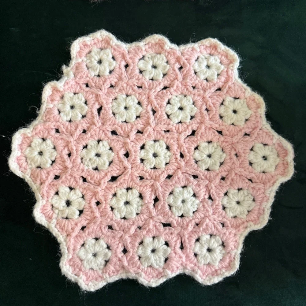 Vintage Cannon Floral Hand Towel Set with Crochet Doilies Pink Orange White 4pc