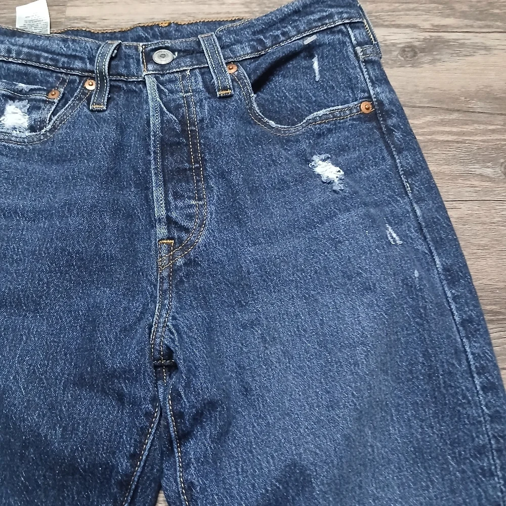 Levis chic levi