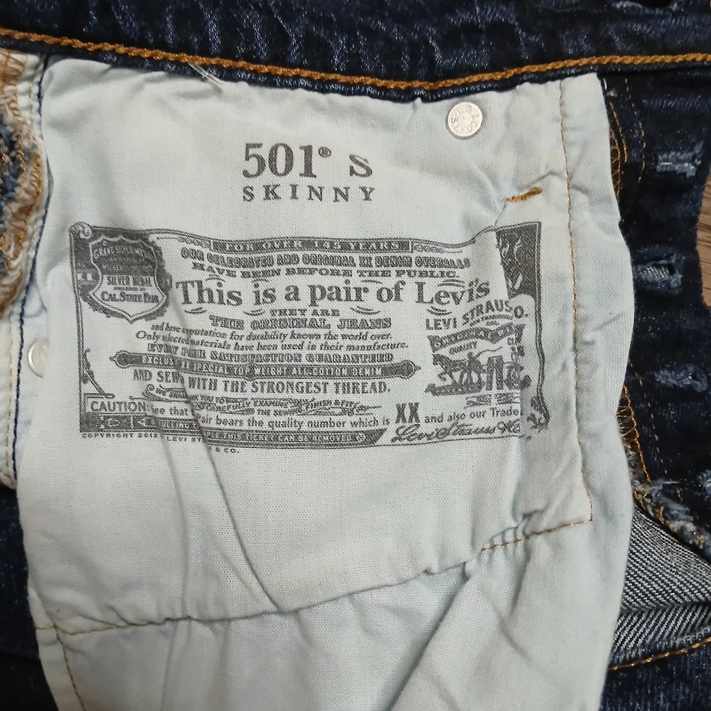 Levis chic levi