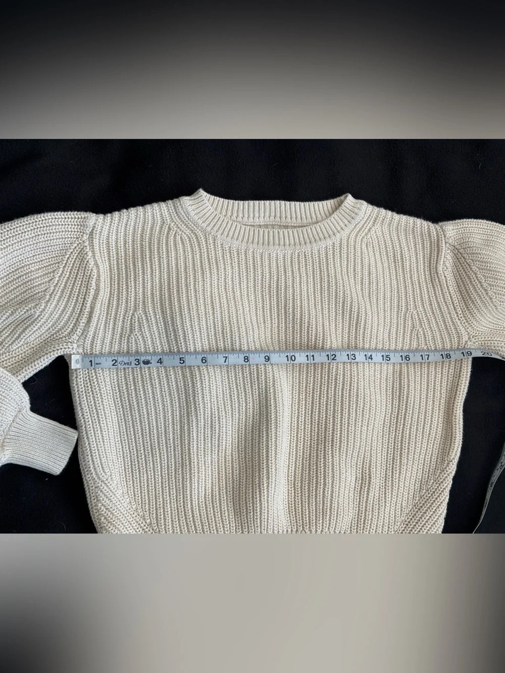 GAP crewneck sweater