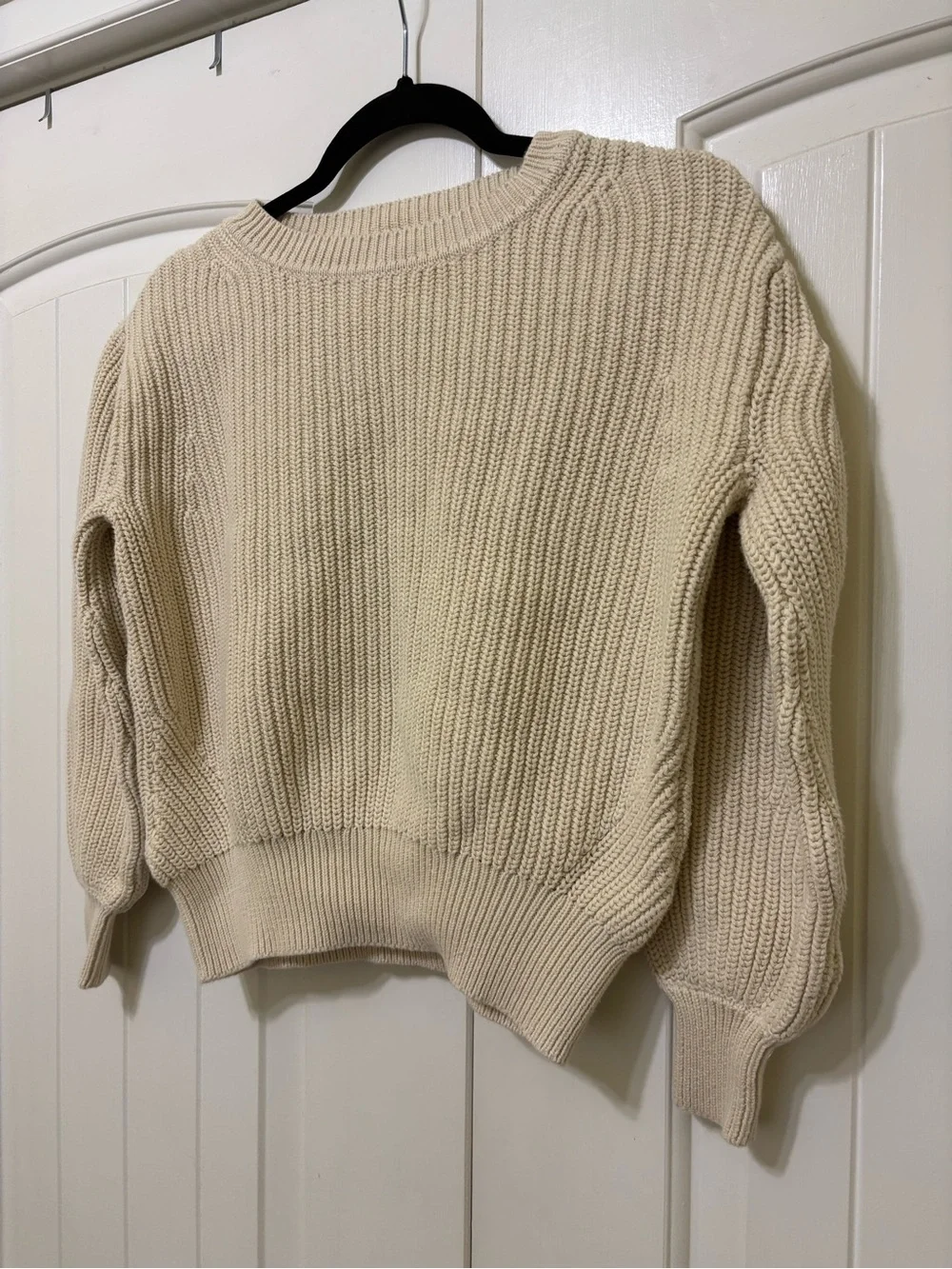 GAP crewneck sweater