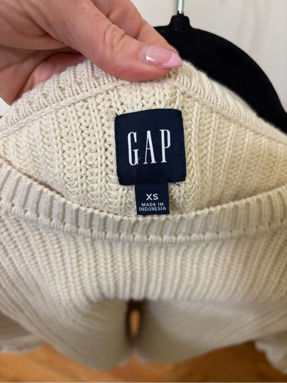 GAP crewneck sweater