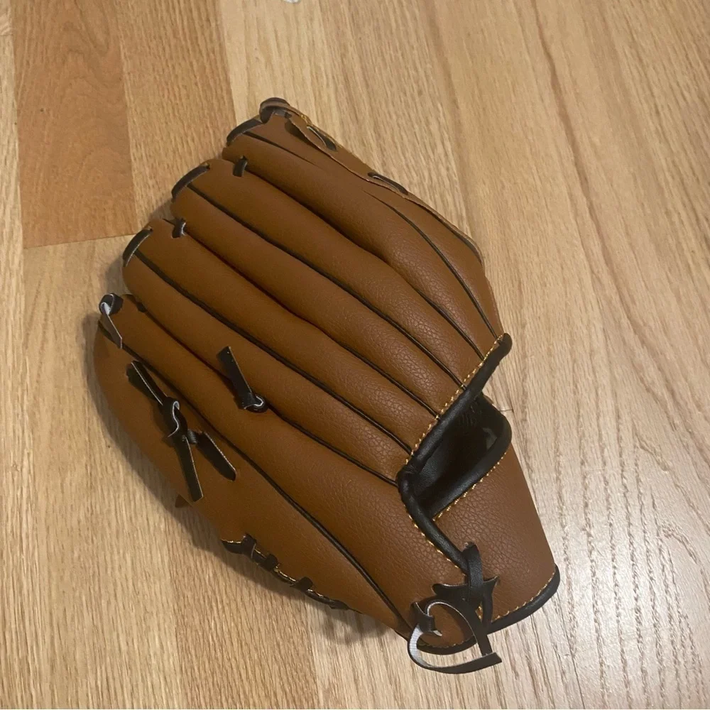 N/A right handed