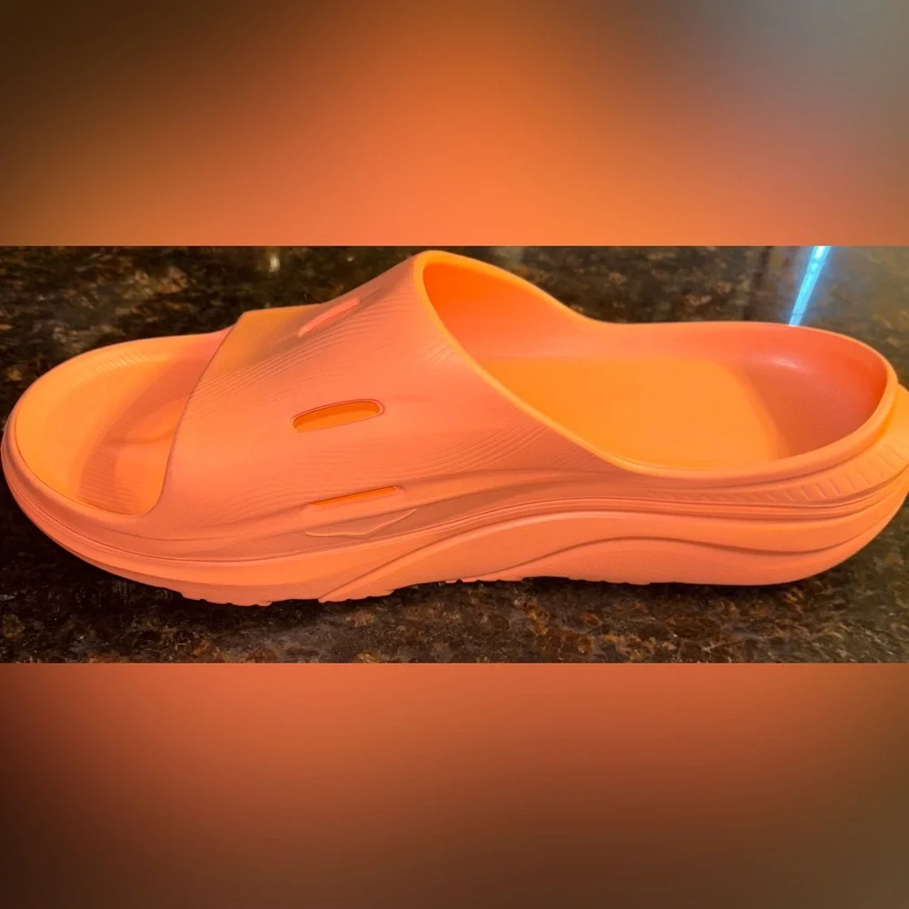 Hoka One One nwt hoka