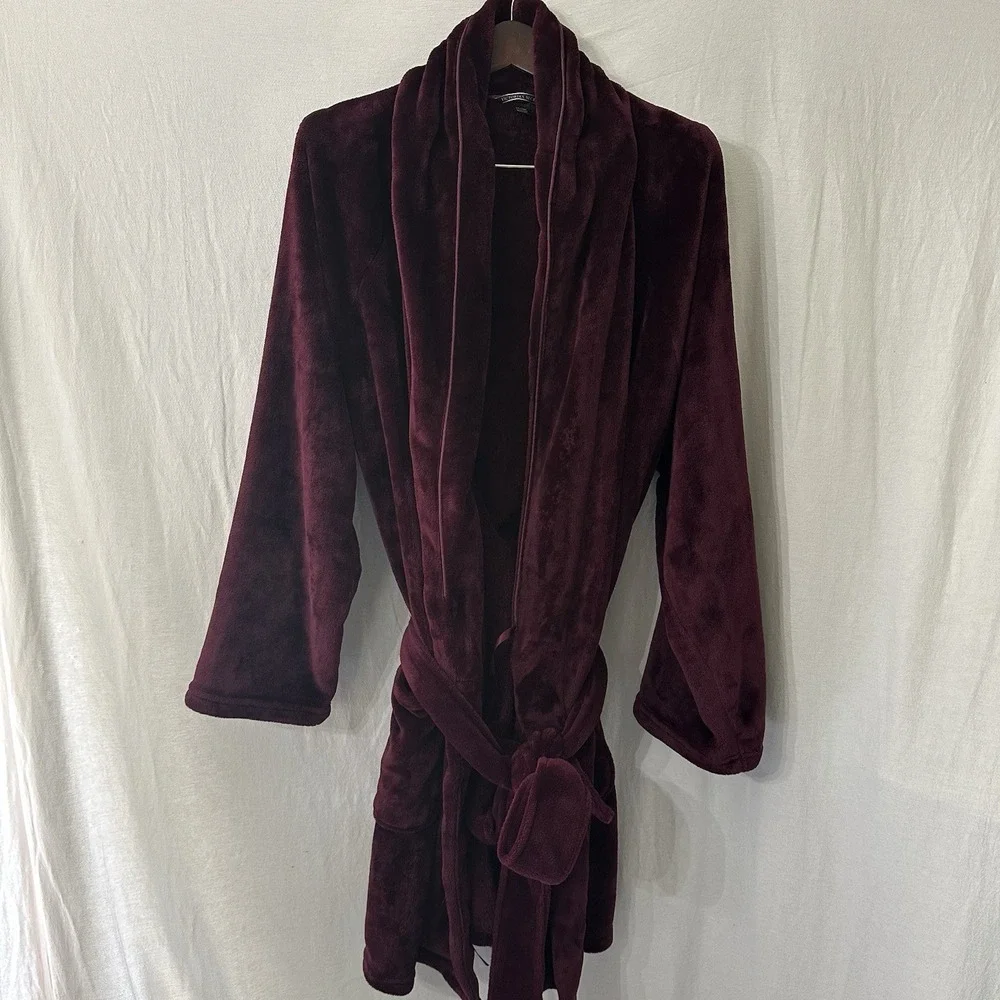Victorias Secret Robe Plush Super Soft XL  Logo Imprint‎ Burgundy