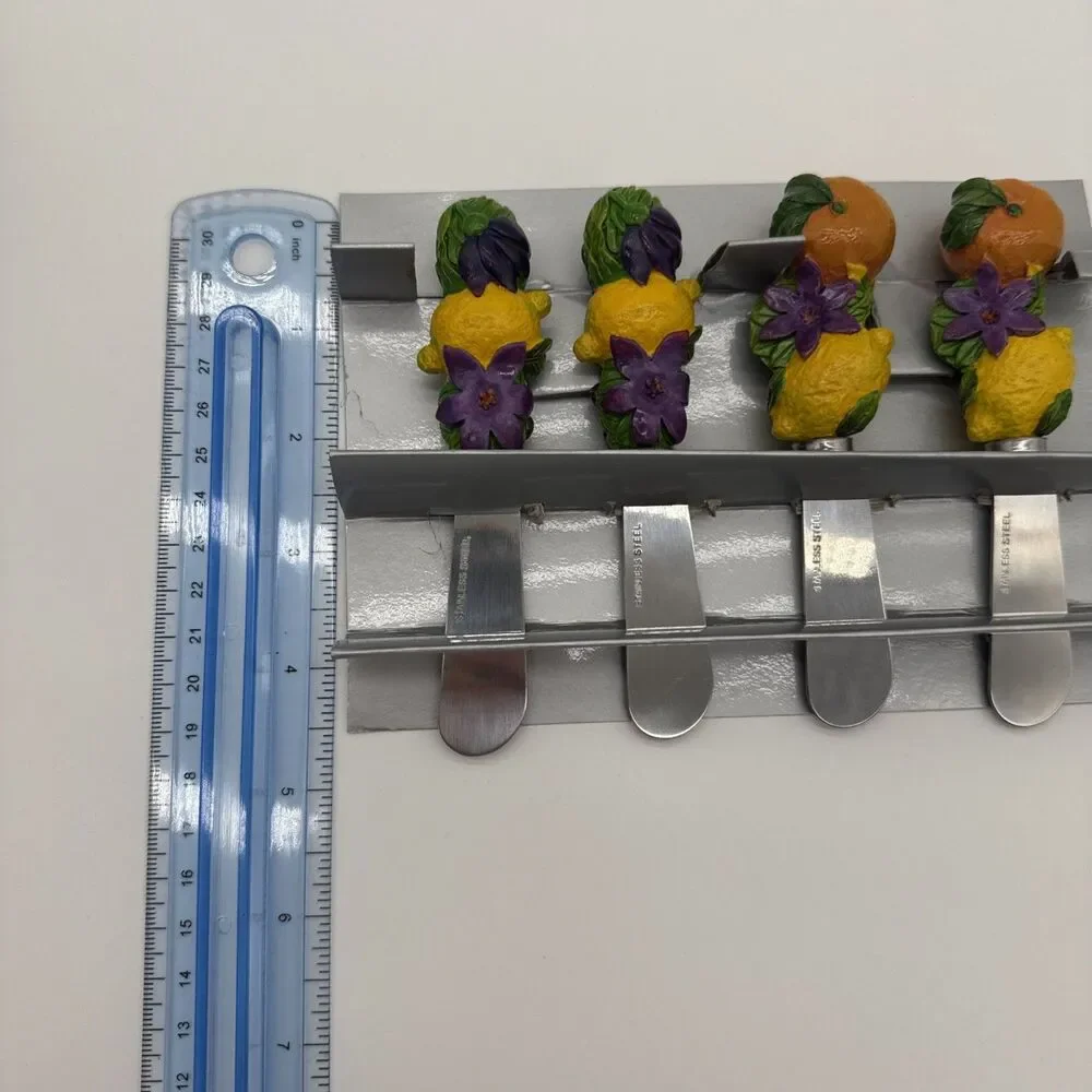 Unbranded set fruit
