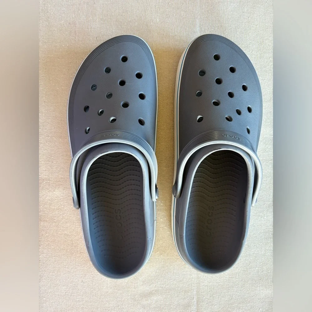 CROCS size 11